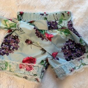 Adorable floral print shorts for summer